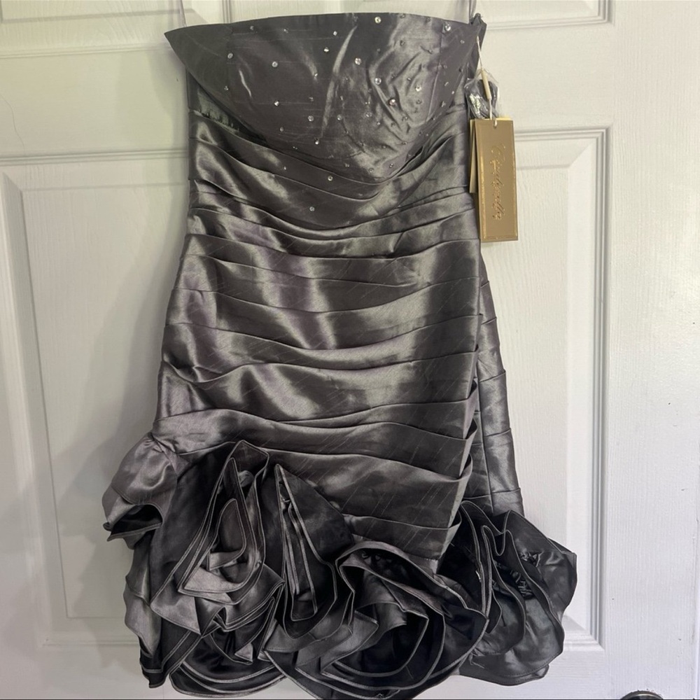 Nwt-Cinderella Divine 3158 Rosette Formal Dress Sz Small